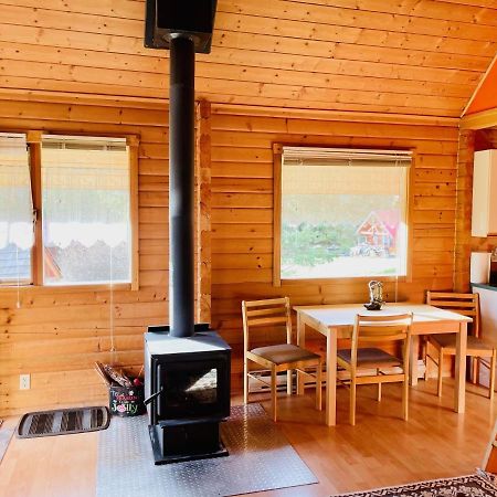 Camels Hump Guest Ranch Lumby Екстер'єр фото