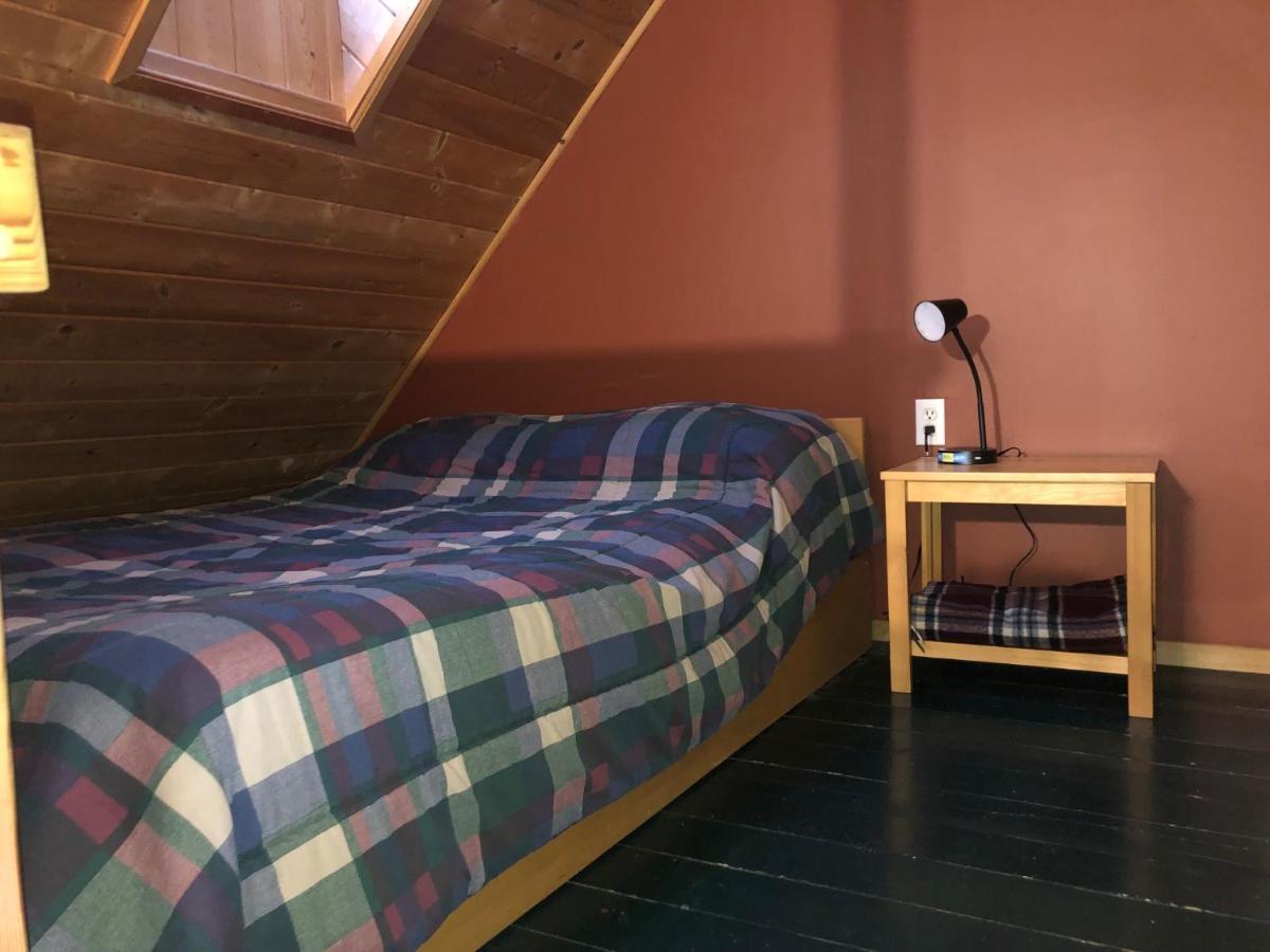 Camels Hump Guest Ranch Lumby Екстер'єр фото